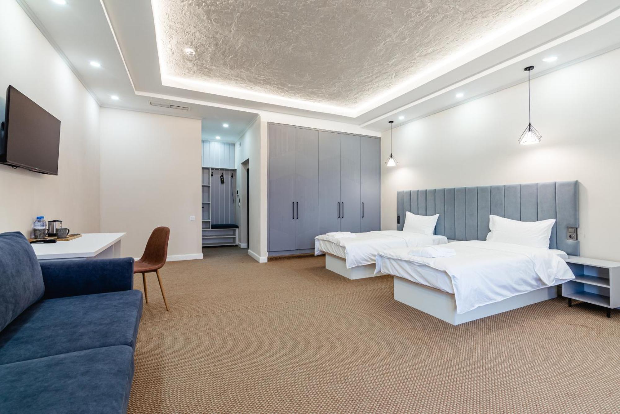 אלמטי Aykun Hotel מראה חיצוני תמונה
