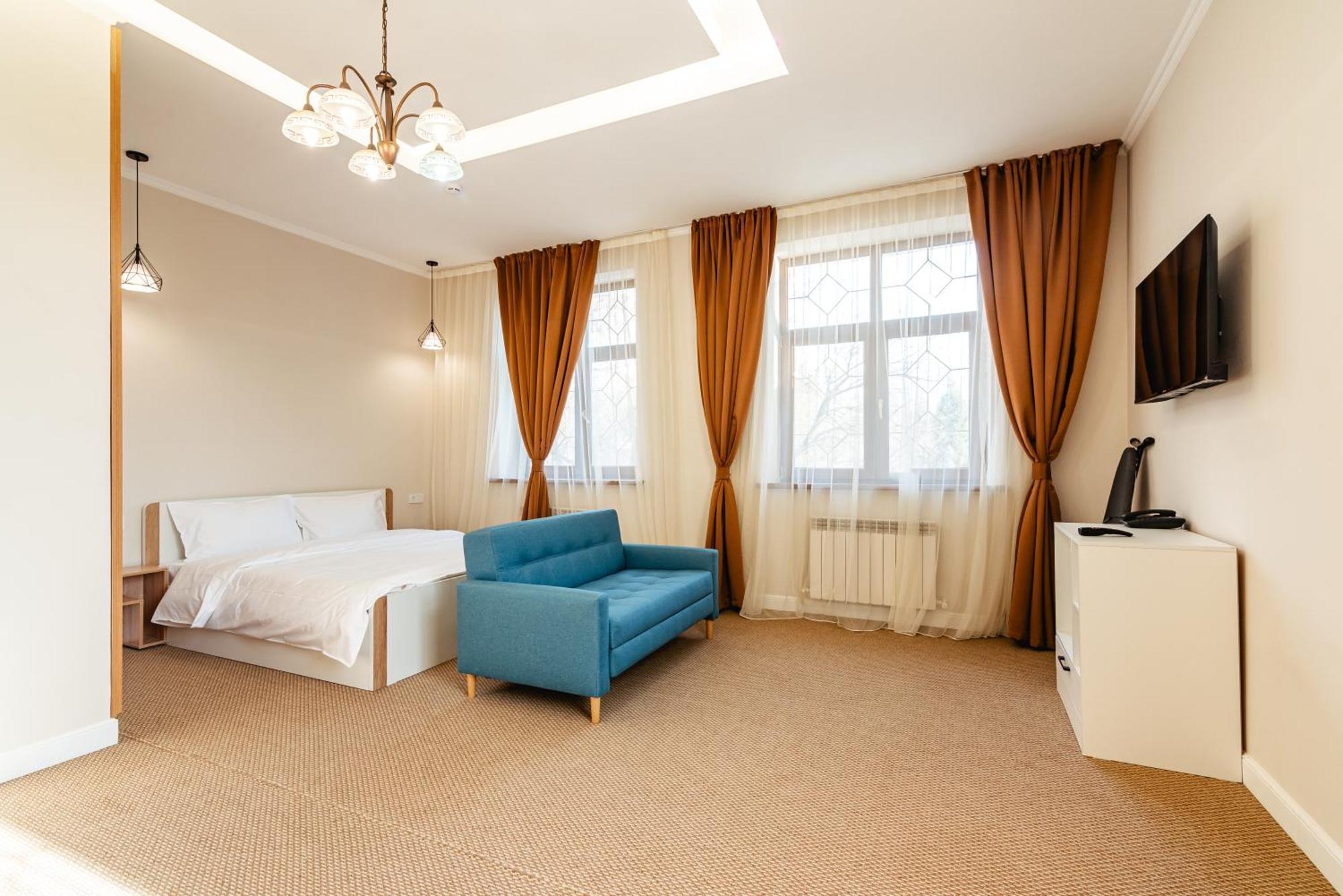 אלמטי Aykun Hotel מראה חיצוני תמונה